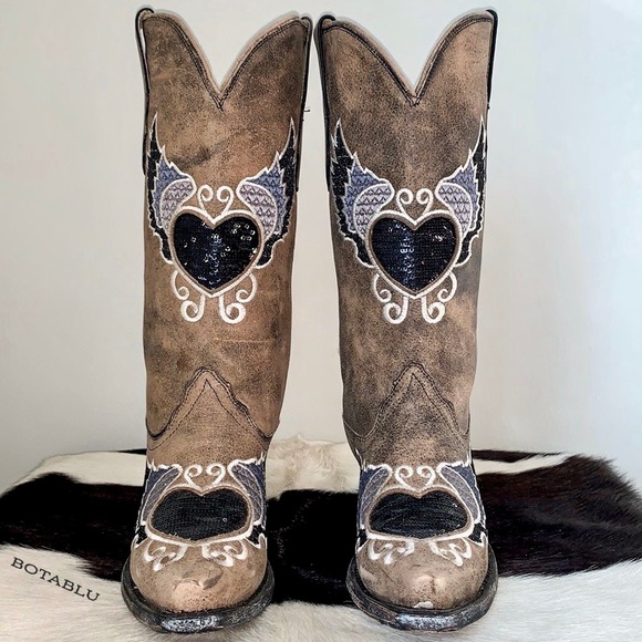 SOLD CORRAL Boots Sequin Heart Wings Mid Calf Snip Toe Cowgirl Cowboy Boot 6.5 - Picture 4 of 11
